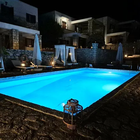 Malvazios With Sea Breeze דירה