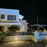 Malvazios Villas With Sea Breeze Apartment *