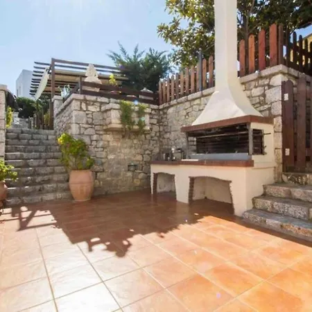 Malvazios With Sea Breeze * Gythio