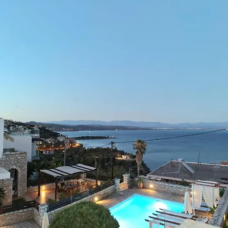 Malvazios With Sea Breeze