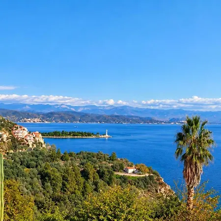 Apartment Malvazios With Sea Breeze Gythio