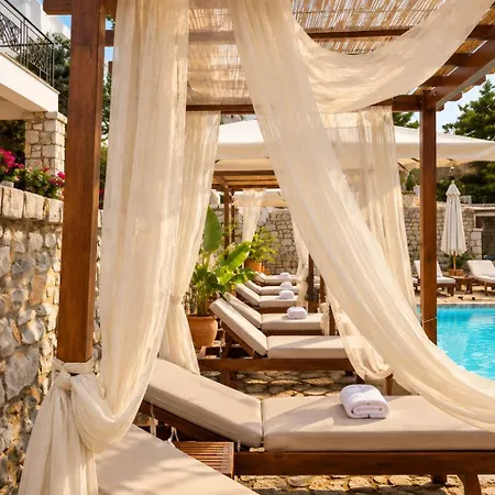 Malvazios With Sea Breeze Apartment