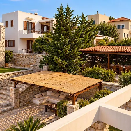 Malvazios With Sea Breeze