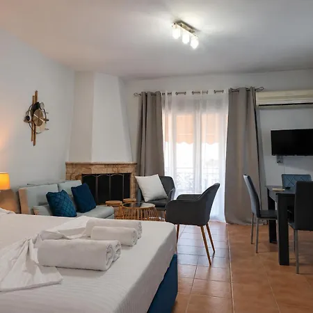 Apartment Malvazios With Sea Breeze Gythio