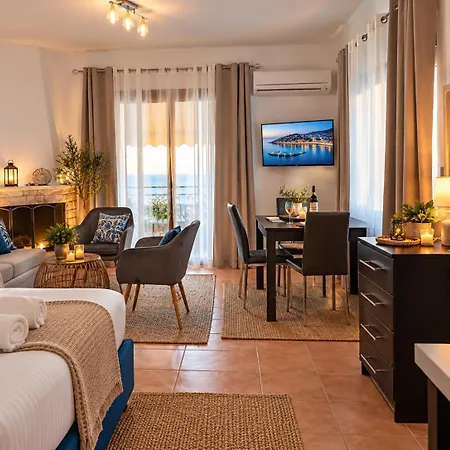 Malvazios With Sea Breeze Apartment Gythio