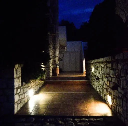 아파트 Malvazios #2 *